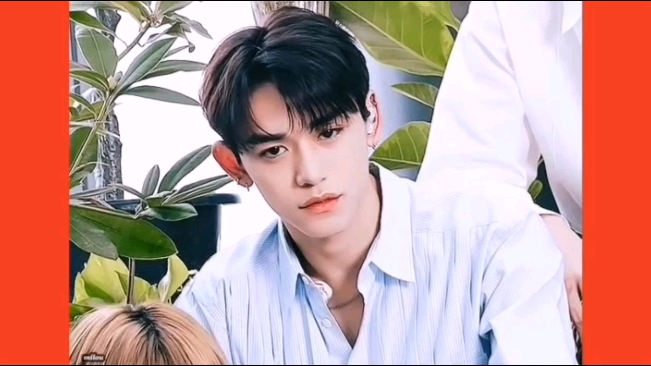 nct的大眼港仔lucas!帅气的热血青年!fighting嘿呀怼!