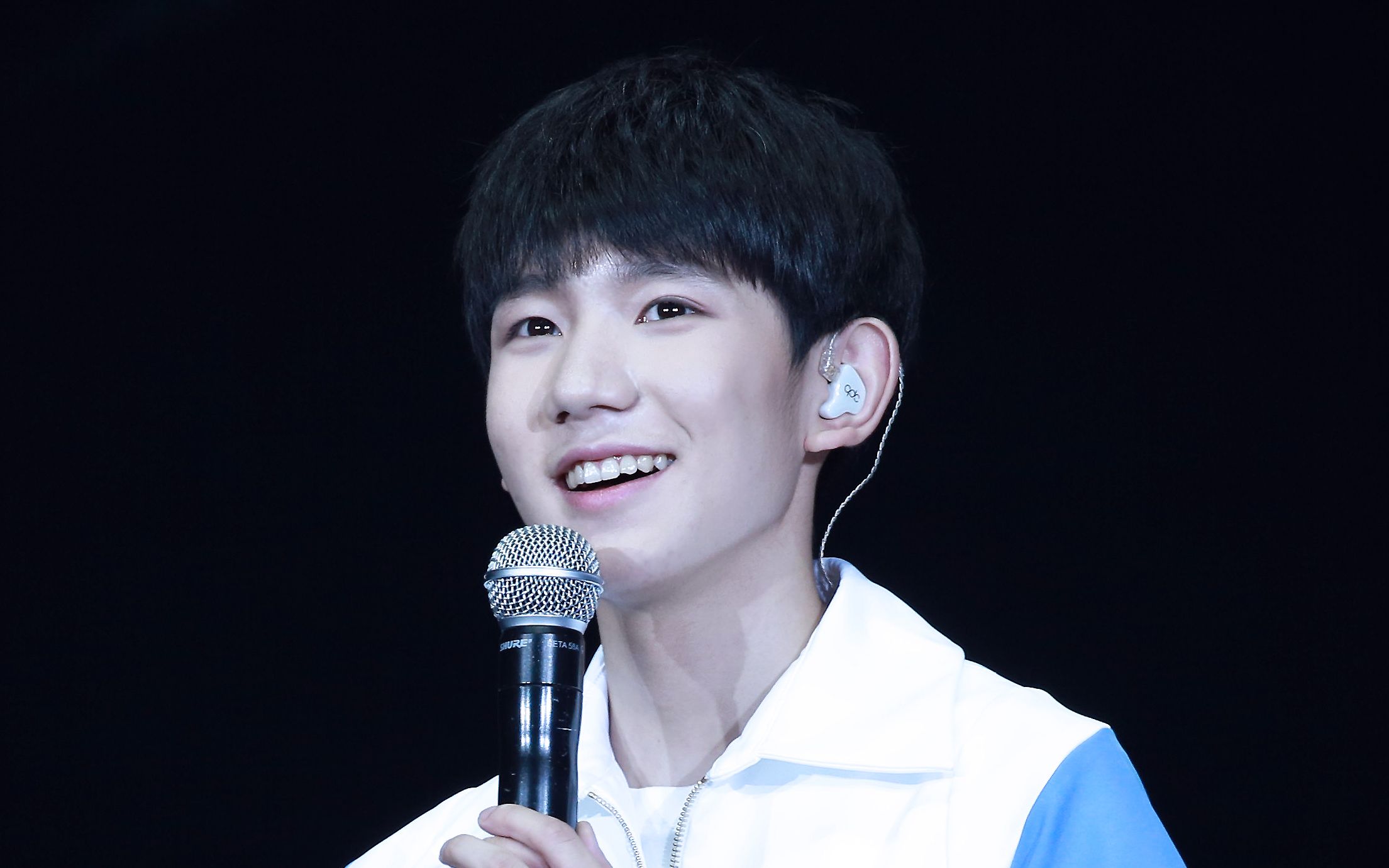 160813可爱王源cut