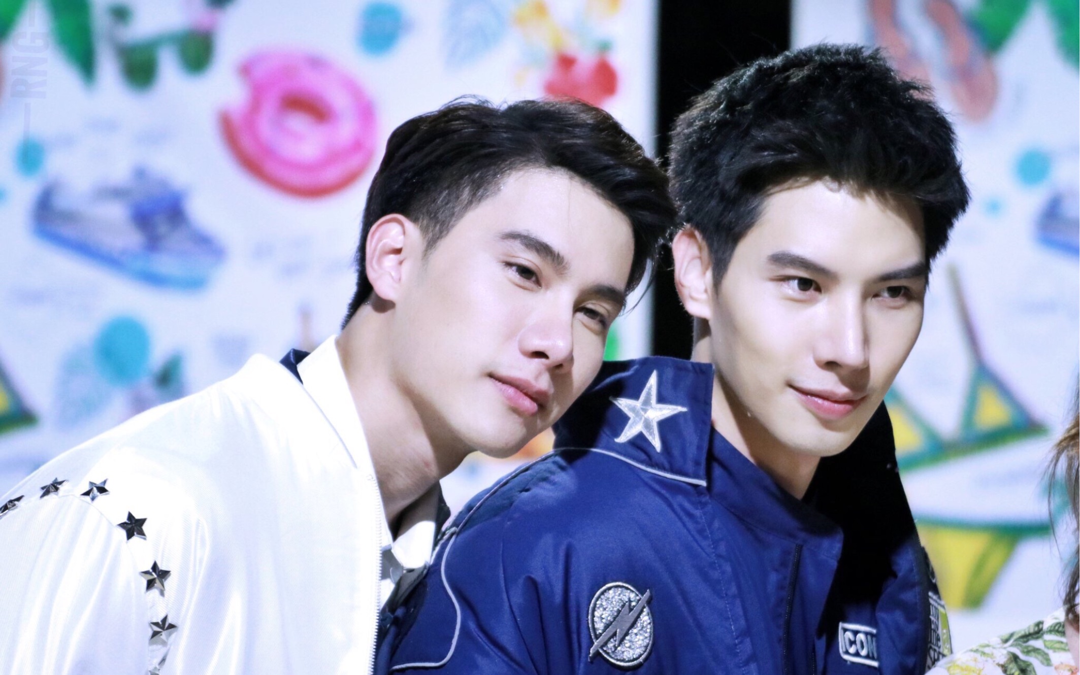 醉后爱上你二的曼谷首映会,拍手环节,第一次看到男神,就被圈粉了