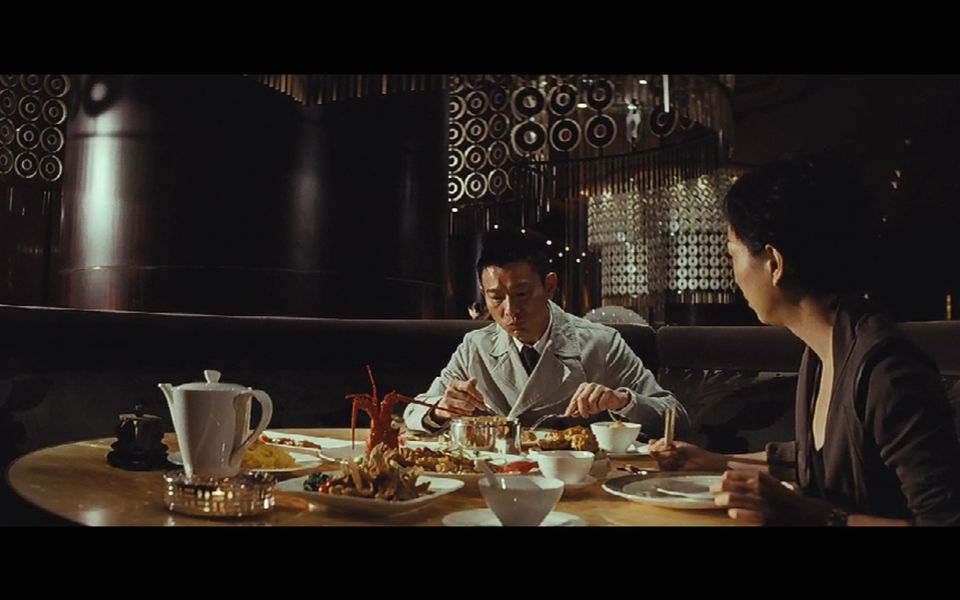 《盲探》庄sir吃饭镜头合集，这吃相应该叫吃探