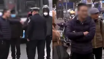 小车当着交警面撞行人，被拦后竟激动扬言交警诬陷，网友瞬间炸锅