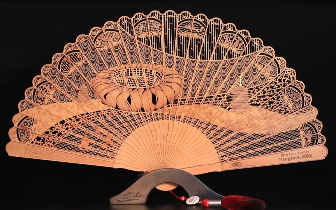 匠心所致国家级非遗传承人孙亚青作品亚韵限量收藏版扇子