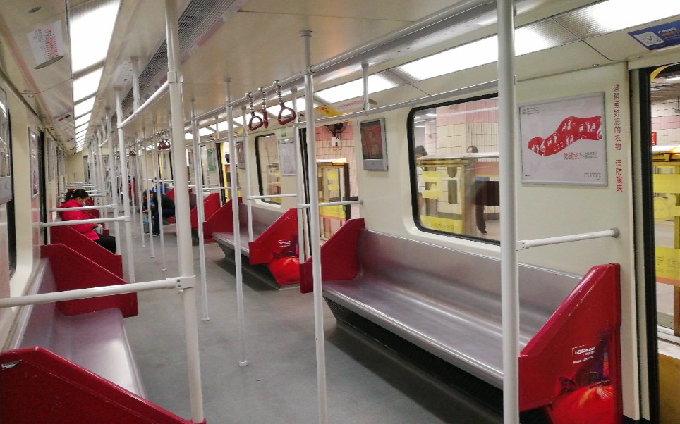 实拍广州地铁1号线在防控疫情时期现状时隔一个月再次出来乘坐