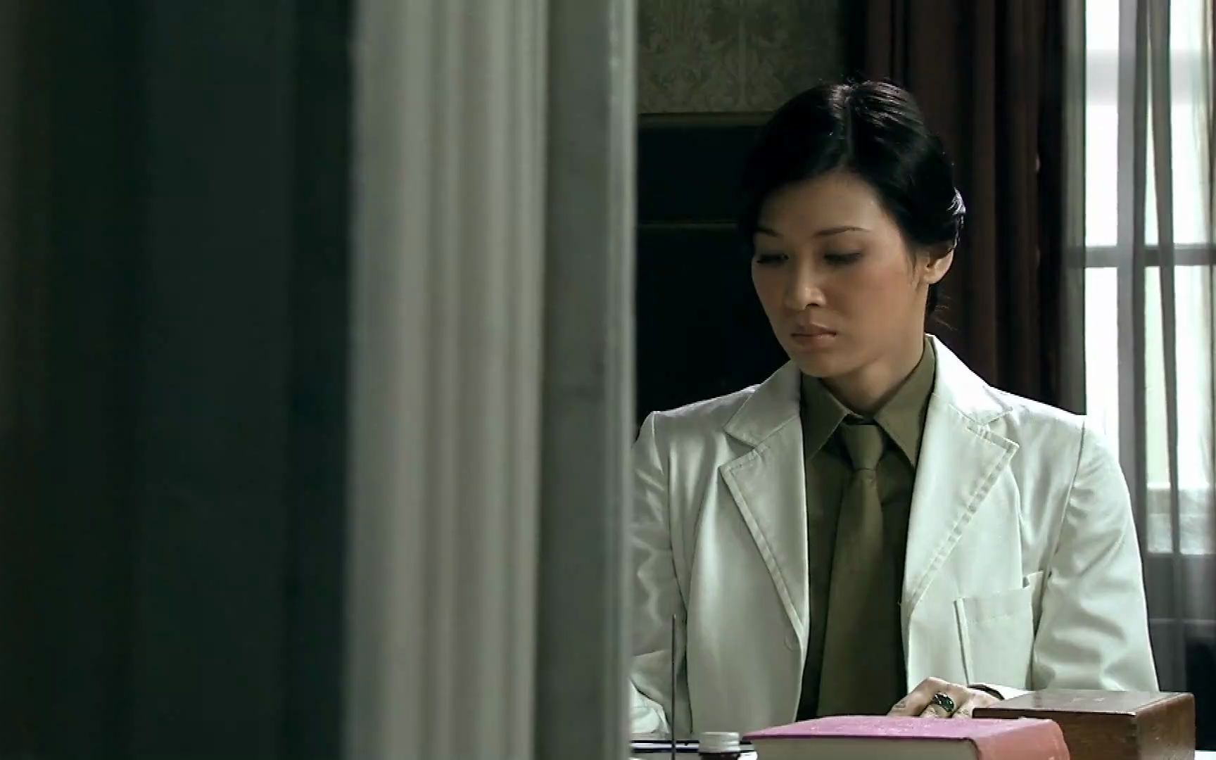 断刺 龚承泽被通缉,李赫男最终还是没有狠下心把毒药留给胡云之