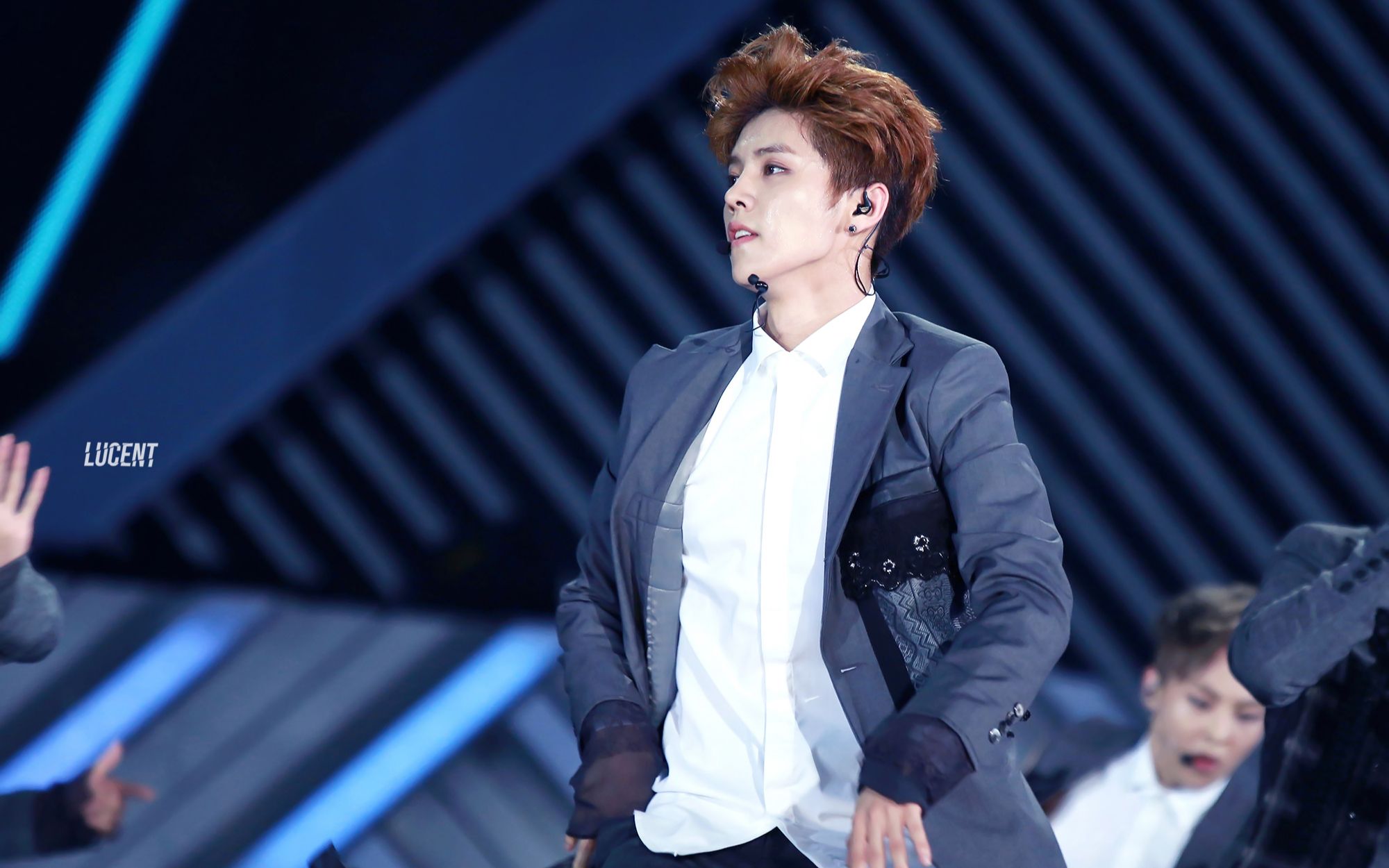 鹿晗饭拍140607dreamconcertgrowl咆哮bymidnightdeer