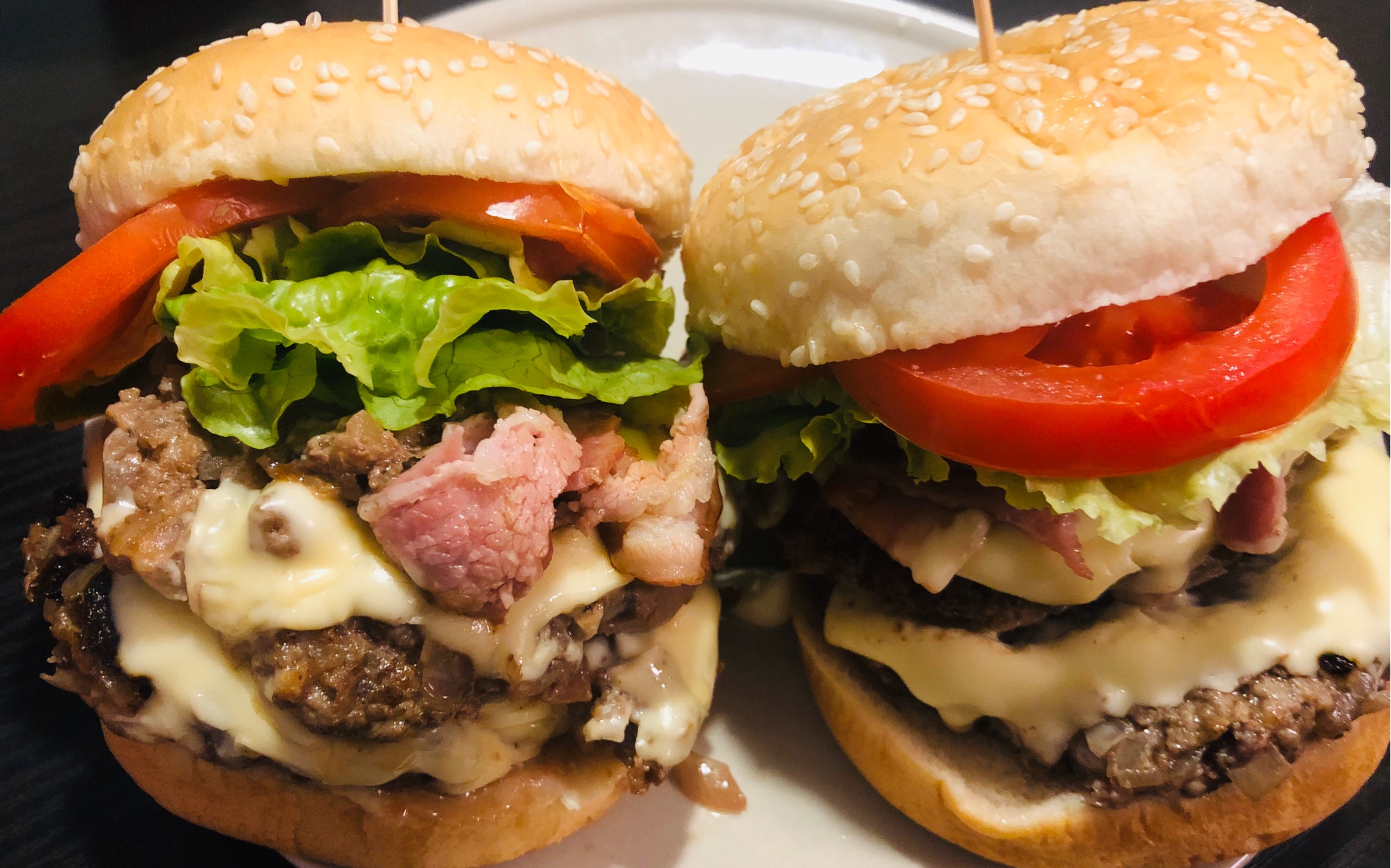 做饭不简单|牛肉芝士堡|第一次做汉堡|心酸泪_哔哩哔哩 (゜-゜)つロ