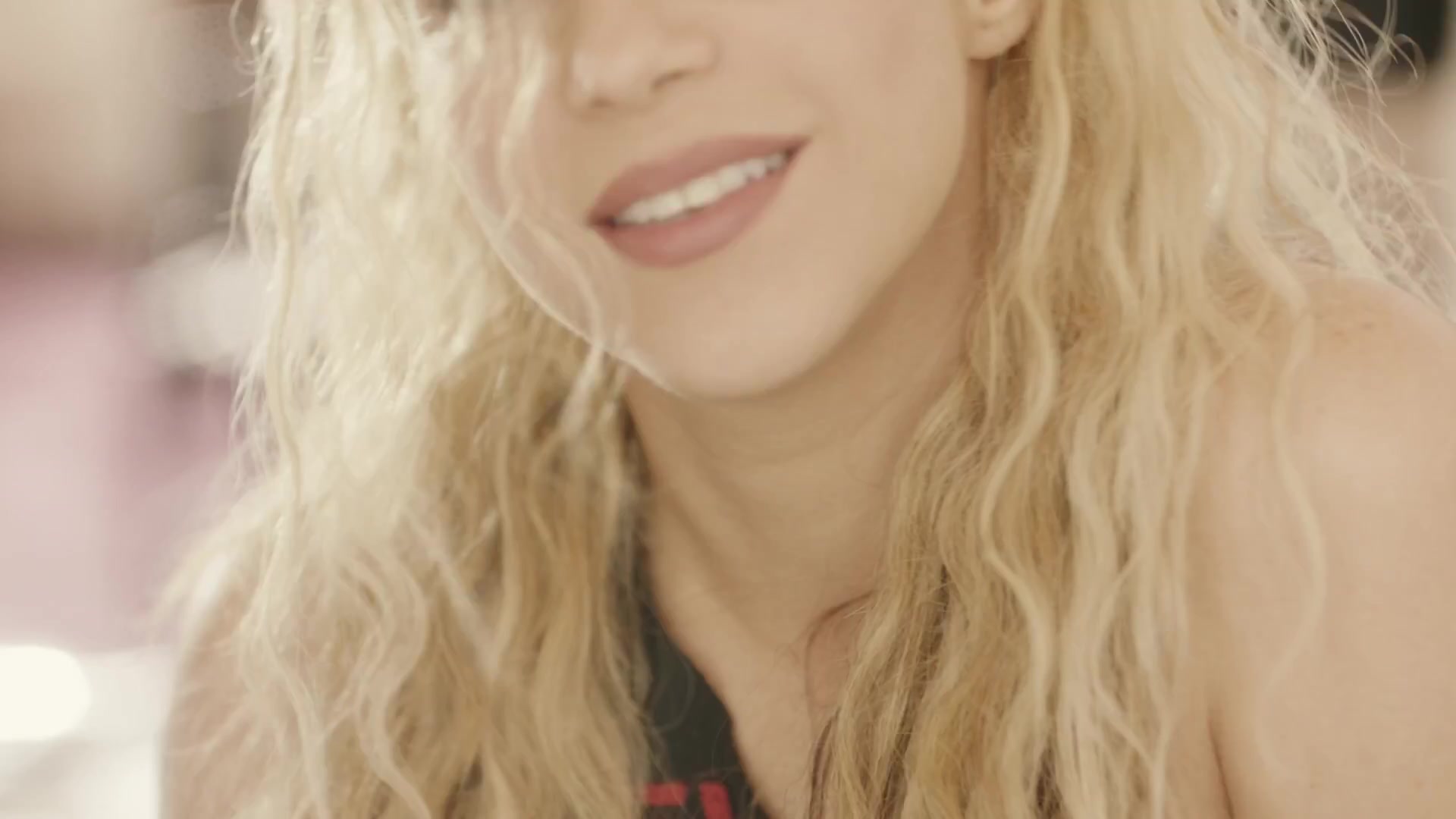 夏奇拉shakirameenamore官方mv1080p