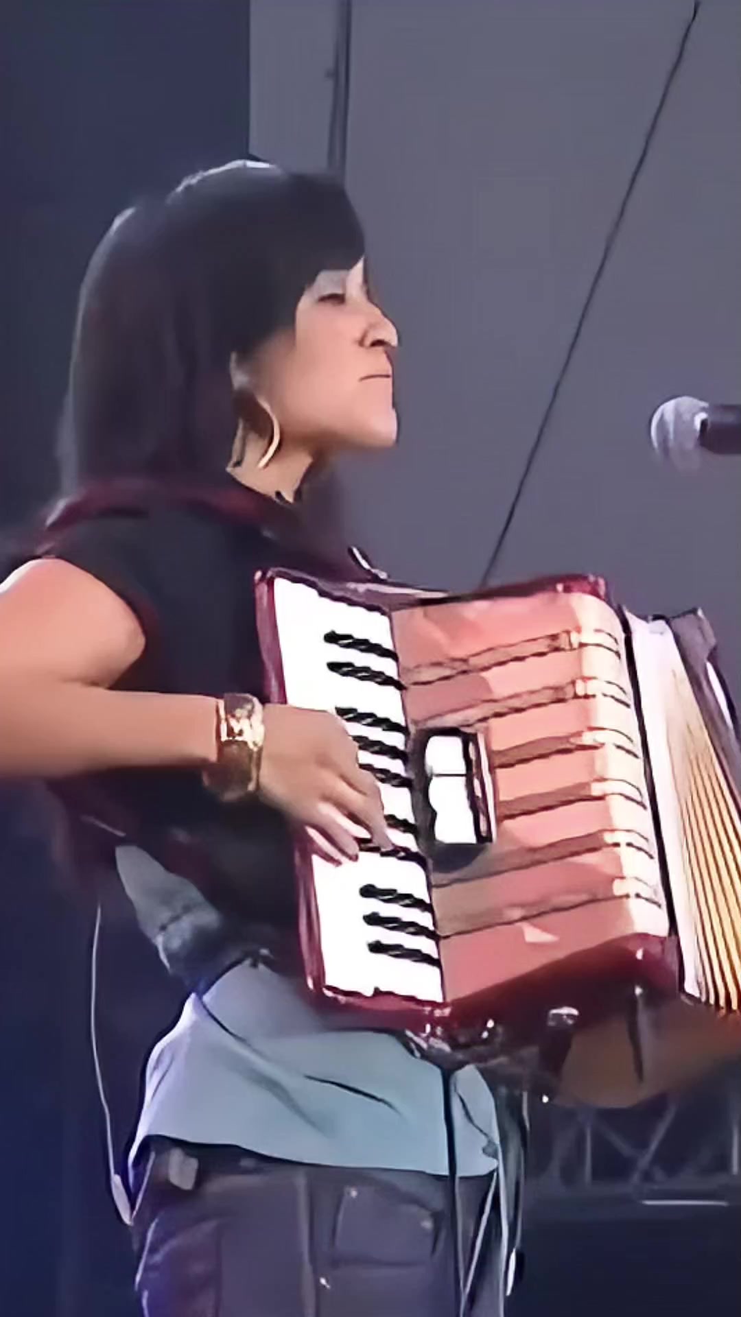 Julieta venegas me Voy (2007) 㱠ol哔哩哔哩bilibili