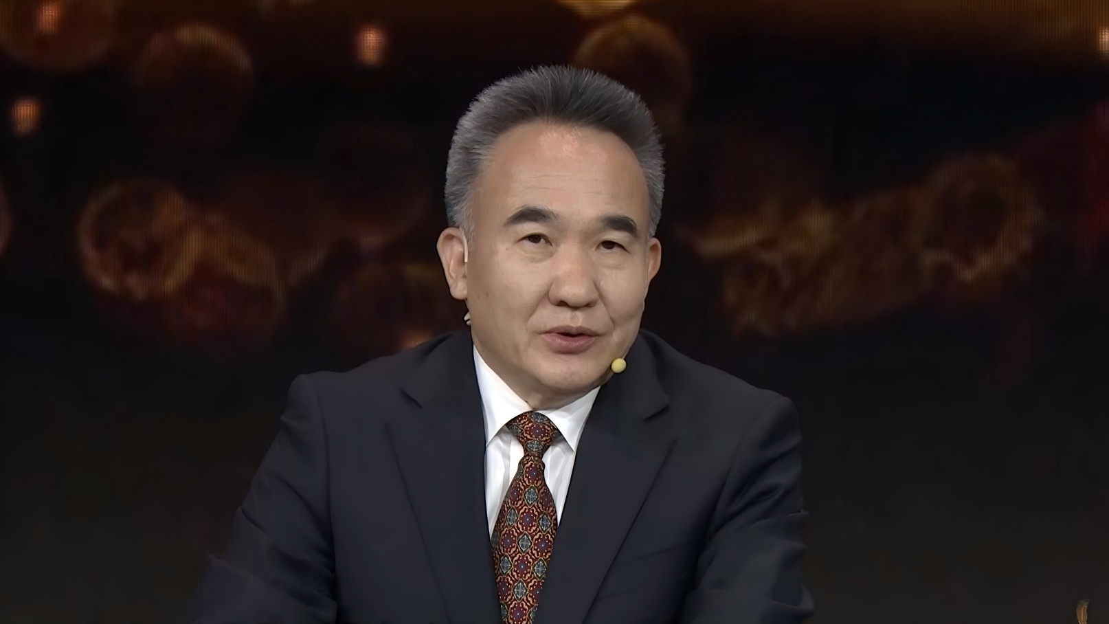 朱卫东:2025年,大陆对台打出刚柔并济的"组合拳"