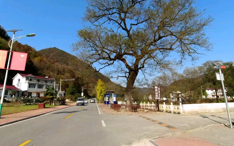 大别山摩旅安徽六安市金寨县花石乡通过