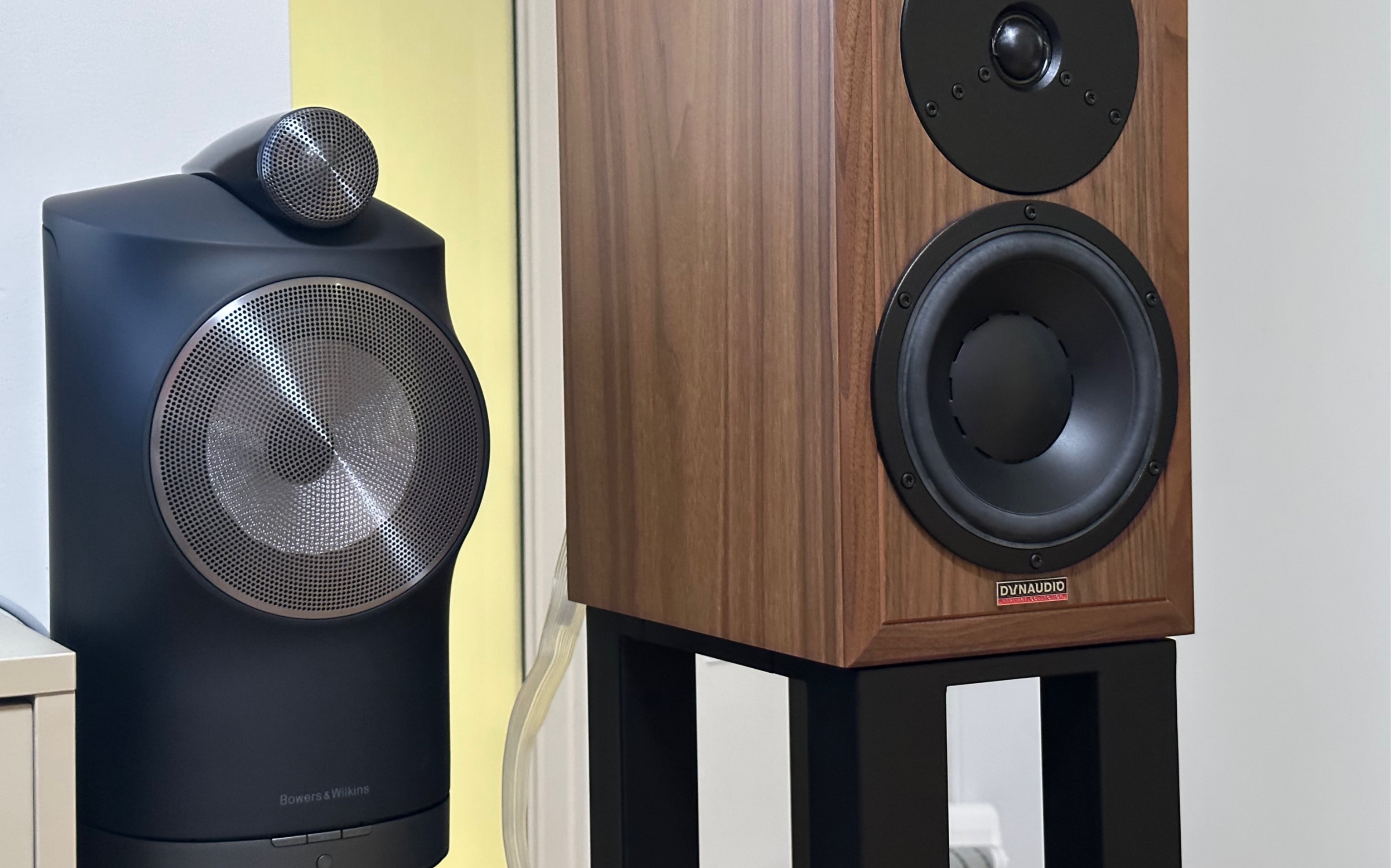 丹拿弦歌和宝华formationduo盲听对比