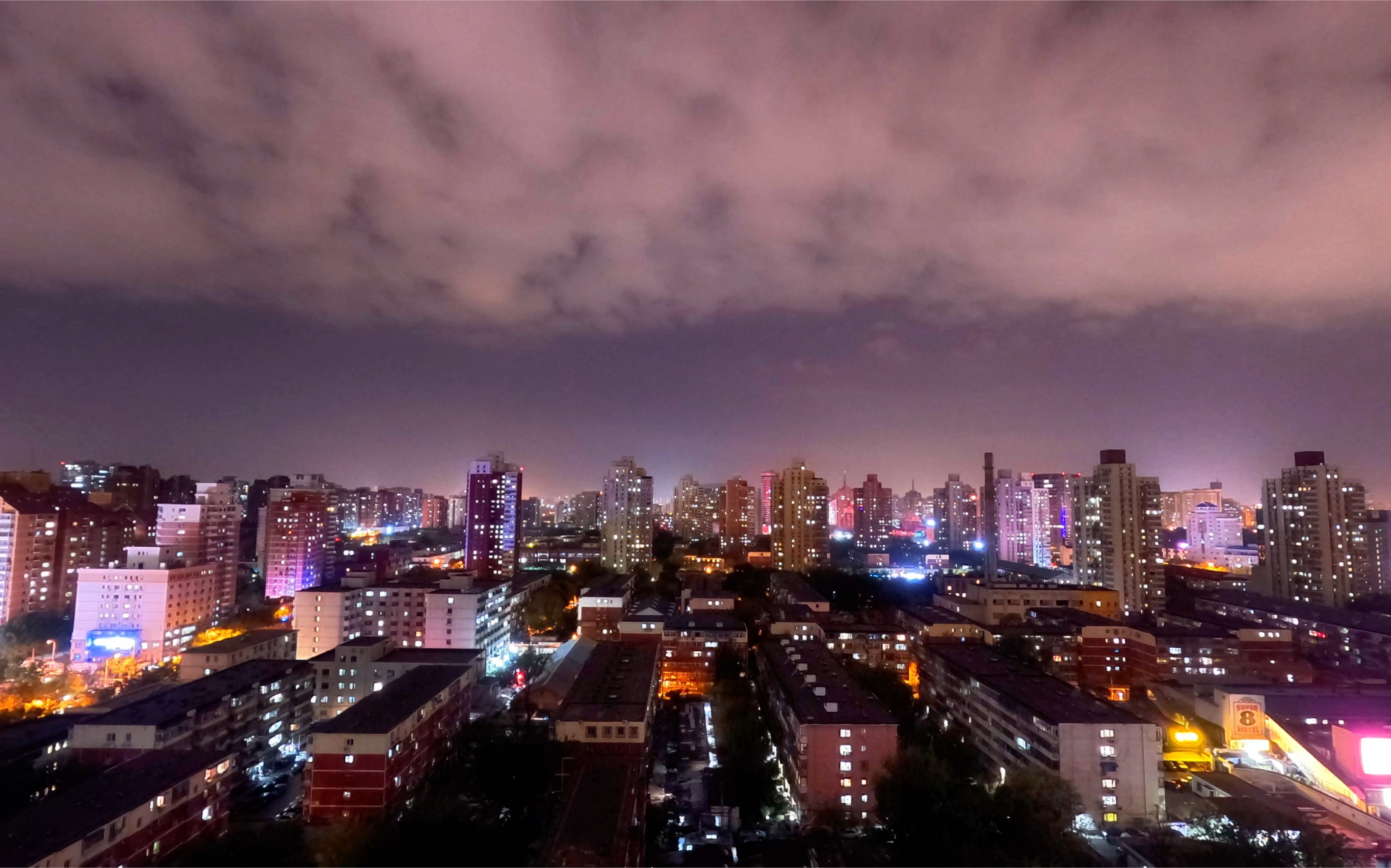 北京经历了一周的雾霾天气今天终于褪去雾霾