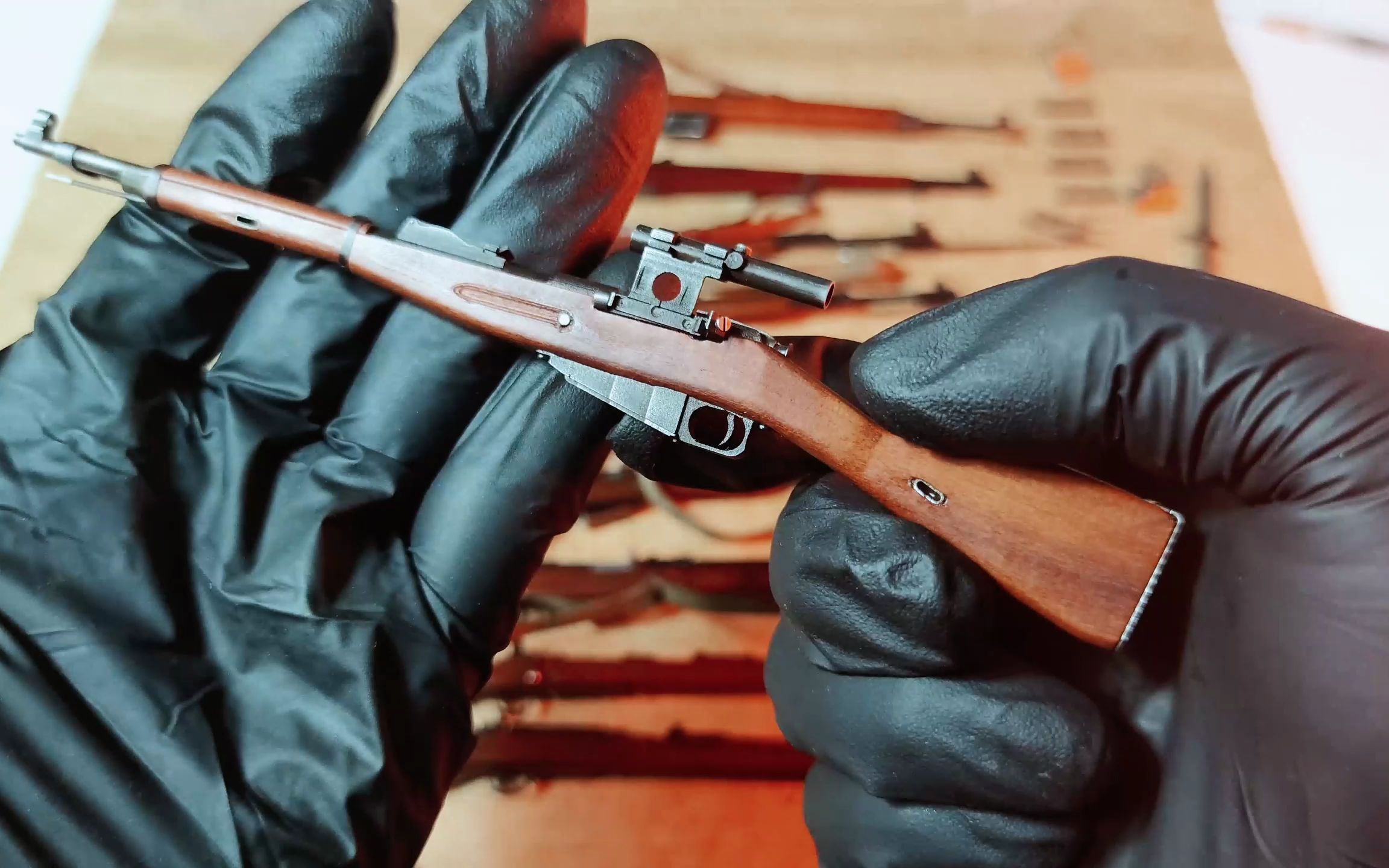 1/6兵人武器做旧处理过程以及上手把玩效果展示