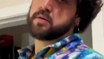请欣赏：《我的朋友是个人型AI》……有网友评价说，好像甲方跟乙方😂  - 抖音