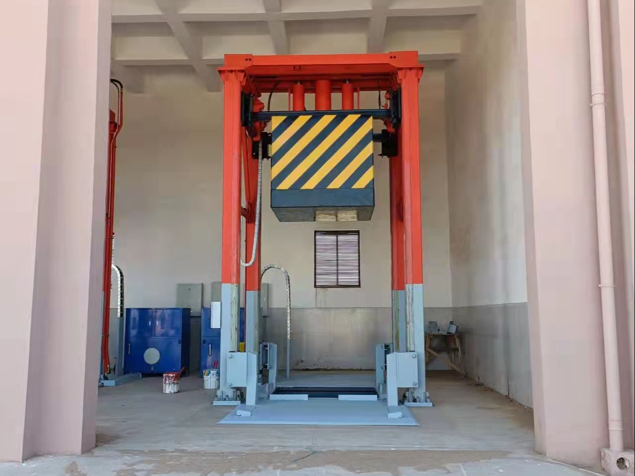 三缸四柱垃圾中转站设备 景区用 垂直式压缩站 乡镇压缩设备