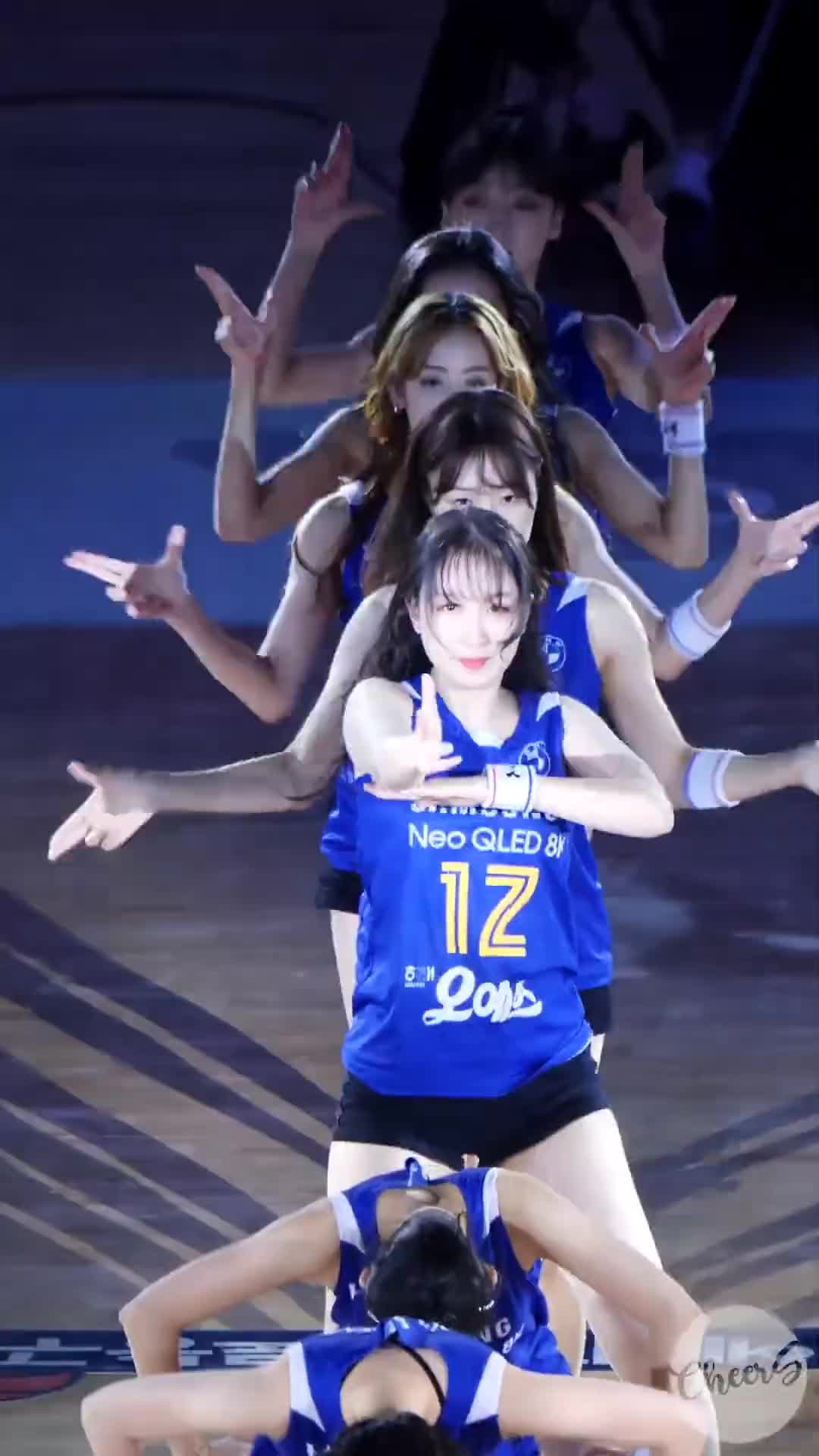 好看的小姐姐 #韩国女团热舞 #大长腿 #美女