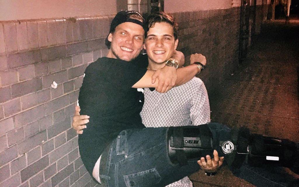 【a神&小马丁】hold on &believe-纵使一路孤独寂寞,我们彼此信任,一