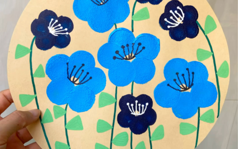 用海绵印章轻松画小花