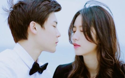 【寒武纪】捡糖夫妇甜虐吻戏合集(剧情微调)