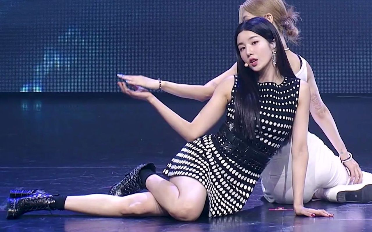 权恩妃solo出道mini一辑《open》出道舞台合集! (持更door blue eyes)