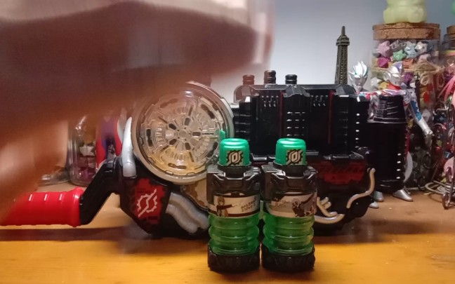 假面骑士build网友自制传说骑士一号瓶子