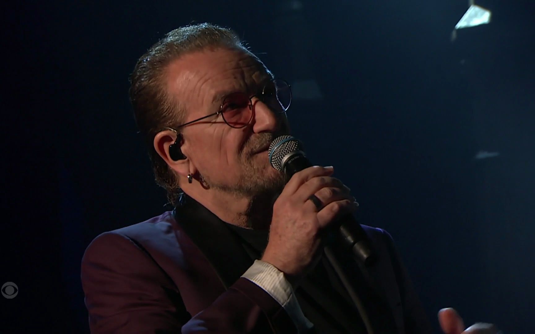 Bono (U2) 最新现场演绎经典的《With or Without You》1080P高清LIVE哔哩哔哩bilibili