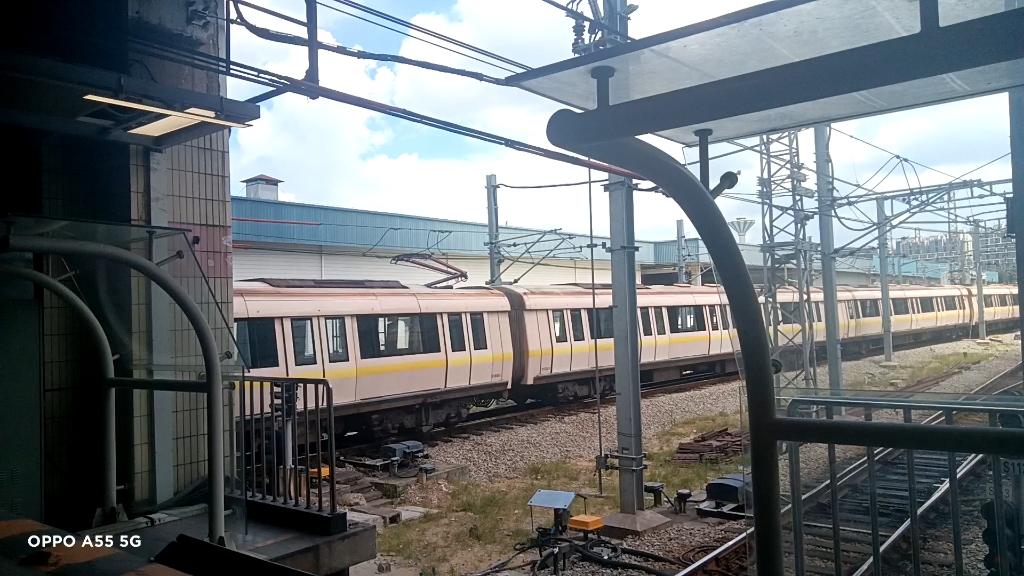 广州地铁1号线回库车(广州东站-西朗车辆段)_哔哩哔哩_bilibili