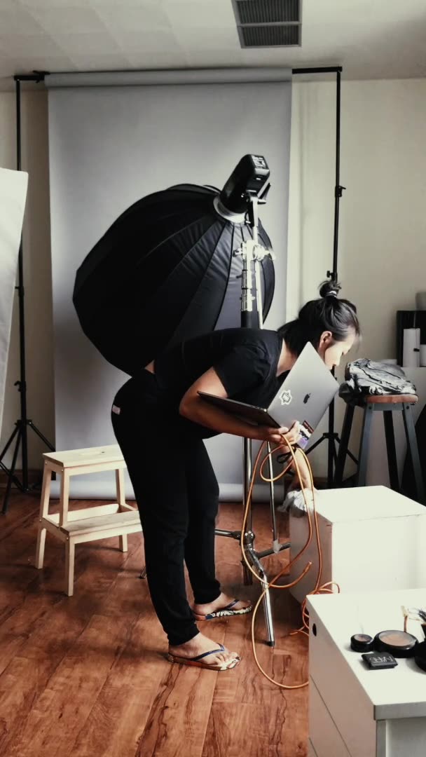 上海摄影师una室内人像拍摄花絮