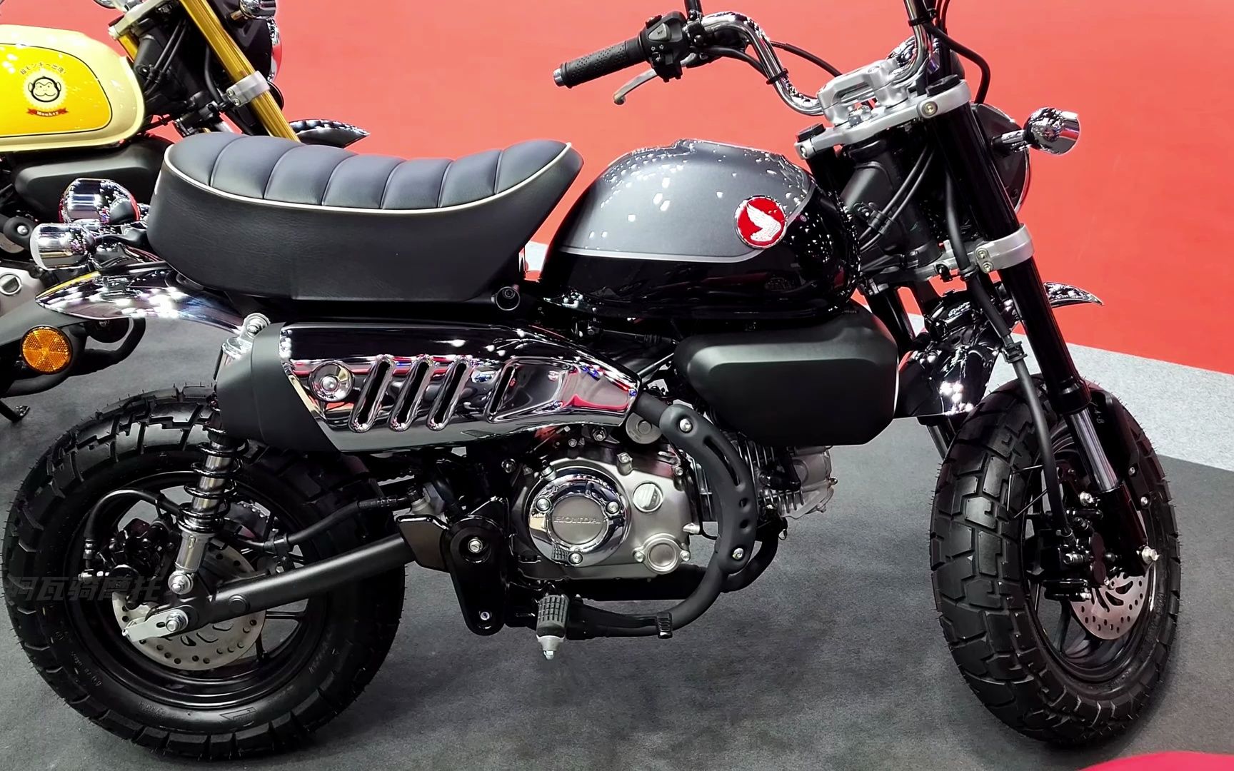 小巧精致,本田经典轻便摩托车,质感十足,适合通勤代步