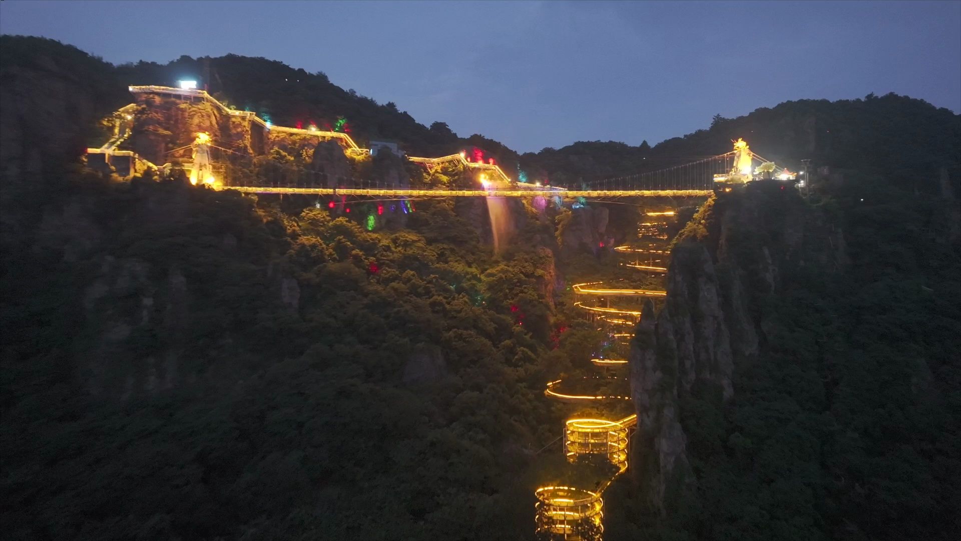 马仁奇峰夏夜新玩法!