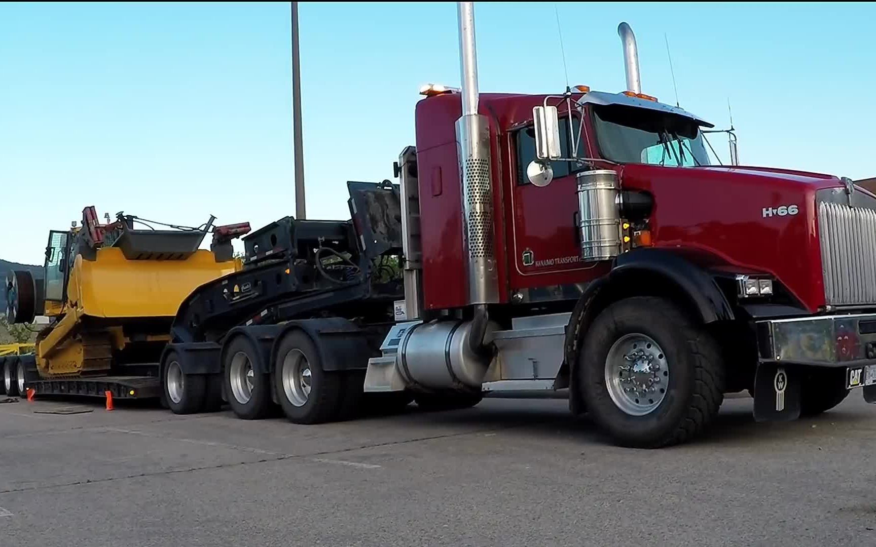 beautiful kenworth t800 loading john deere 850j rob bulldozer