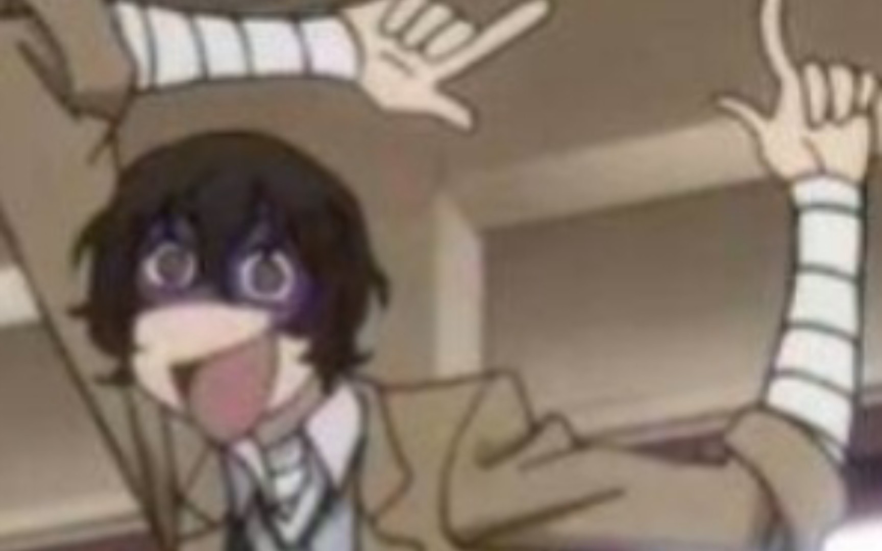 太宰吃毒蘑菇傻笑三分钟