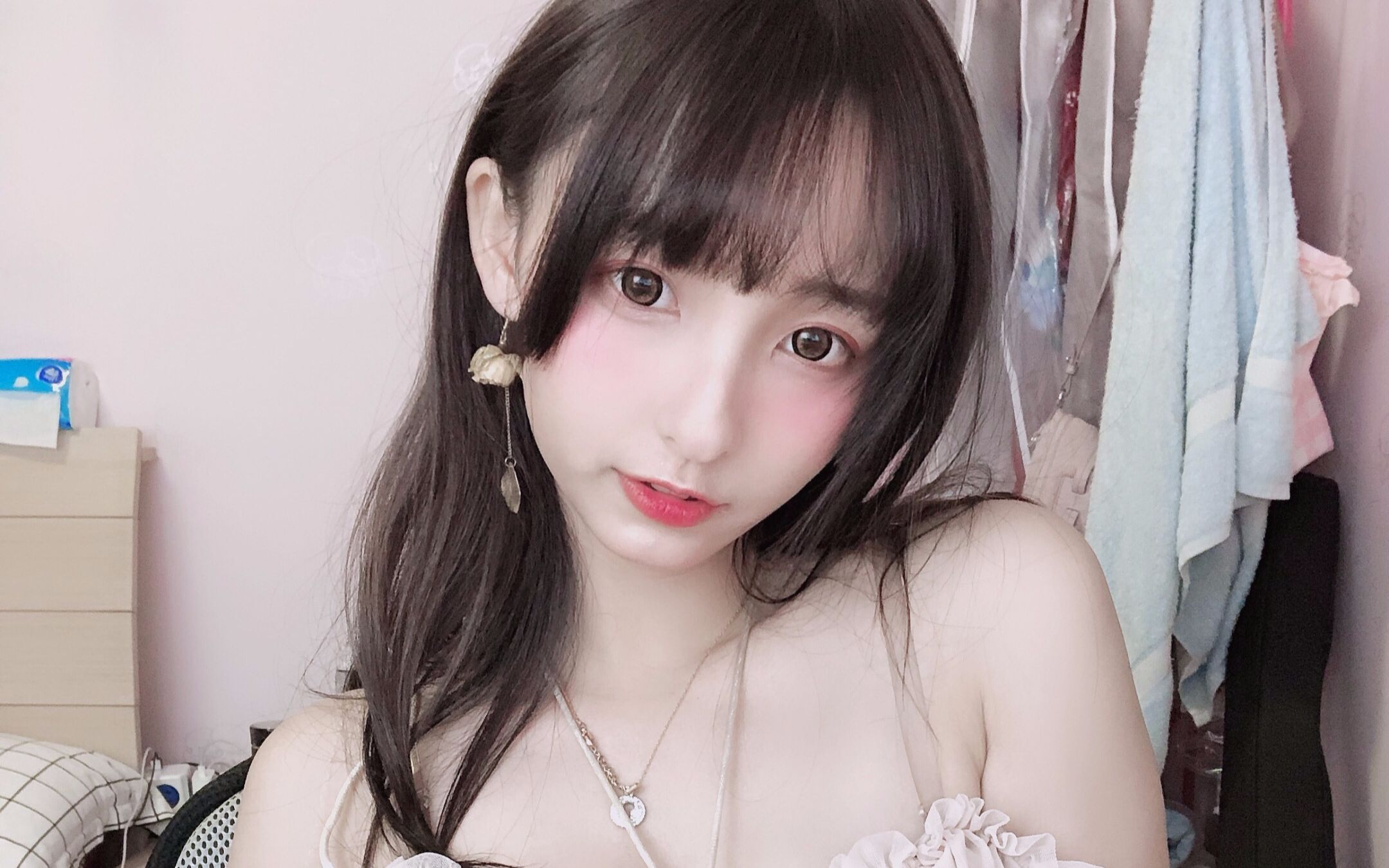 斗鱼-神楽坂真冬_201906172302412429_sp