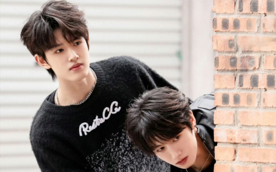 志极 撞见自家哥哥给邻居送礼物生闷气的弟弟