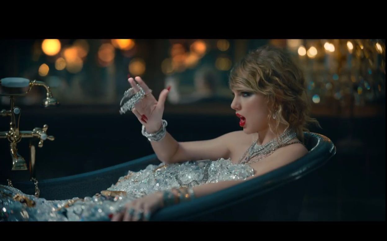 [图]【Taylor Swift】【霉霉新单】【中英字幕】【TS6】Look What You Make Me Do正式版mv中英字幕版出炉!