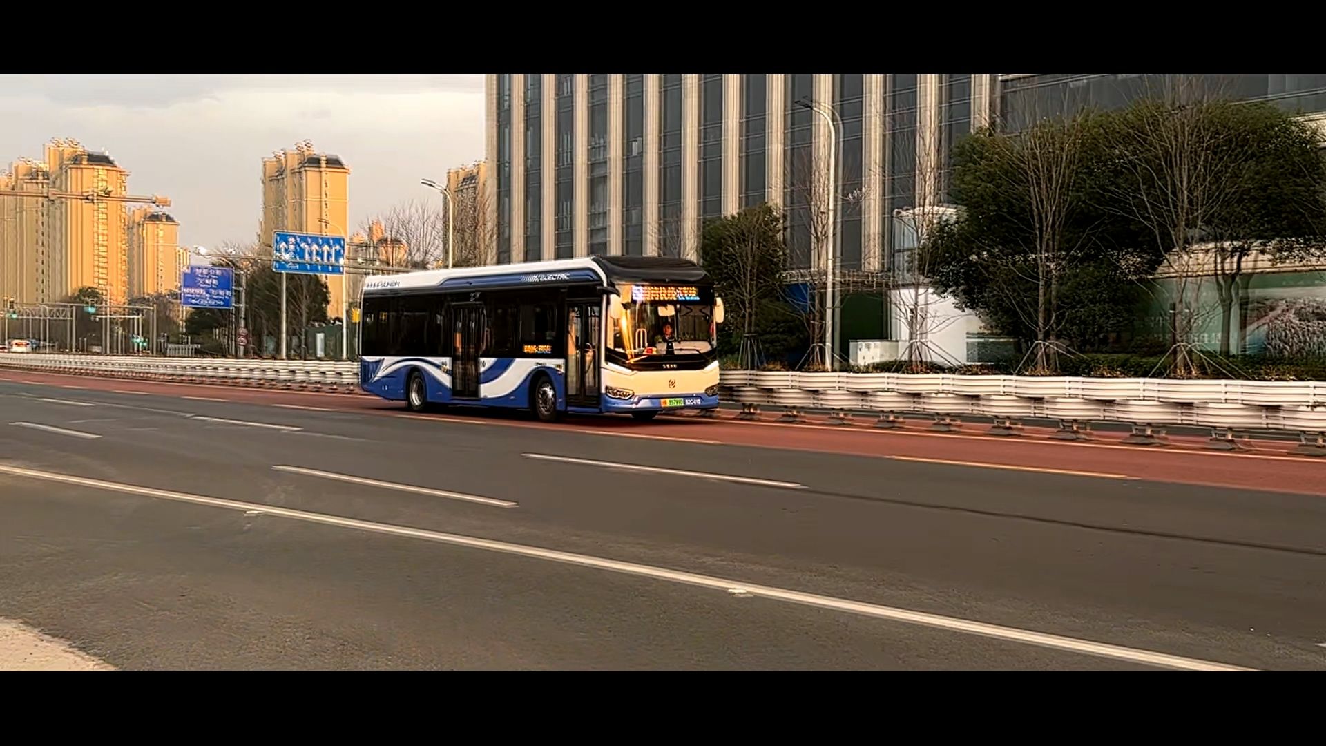 上海公交 奉贤公交 海湾快线 s2c-010