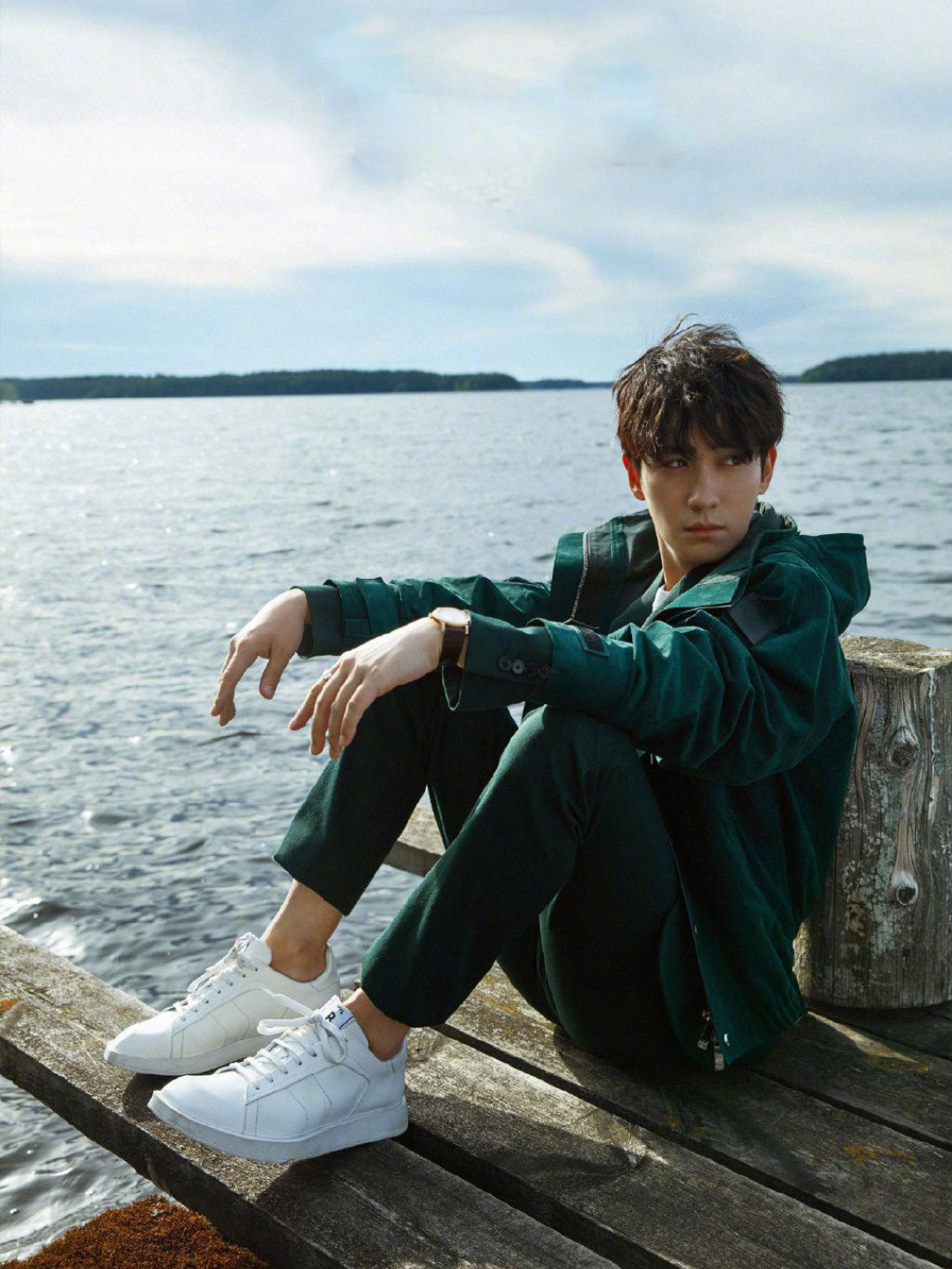 朱一龙的照片墙