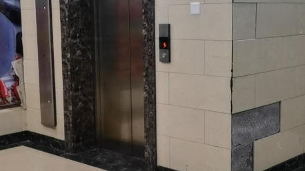 潍坊某办公楼电梯