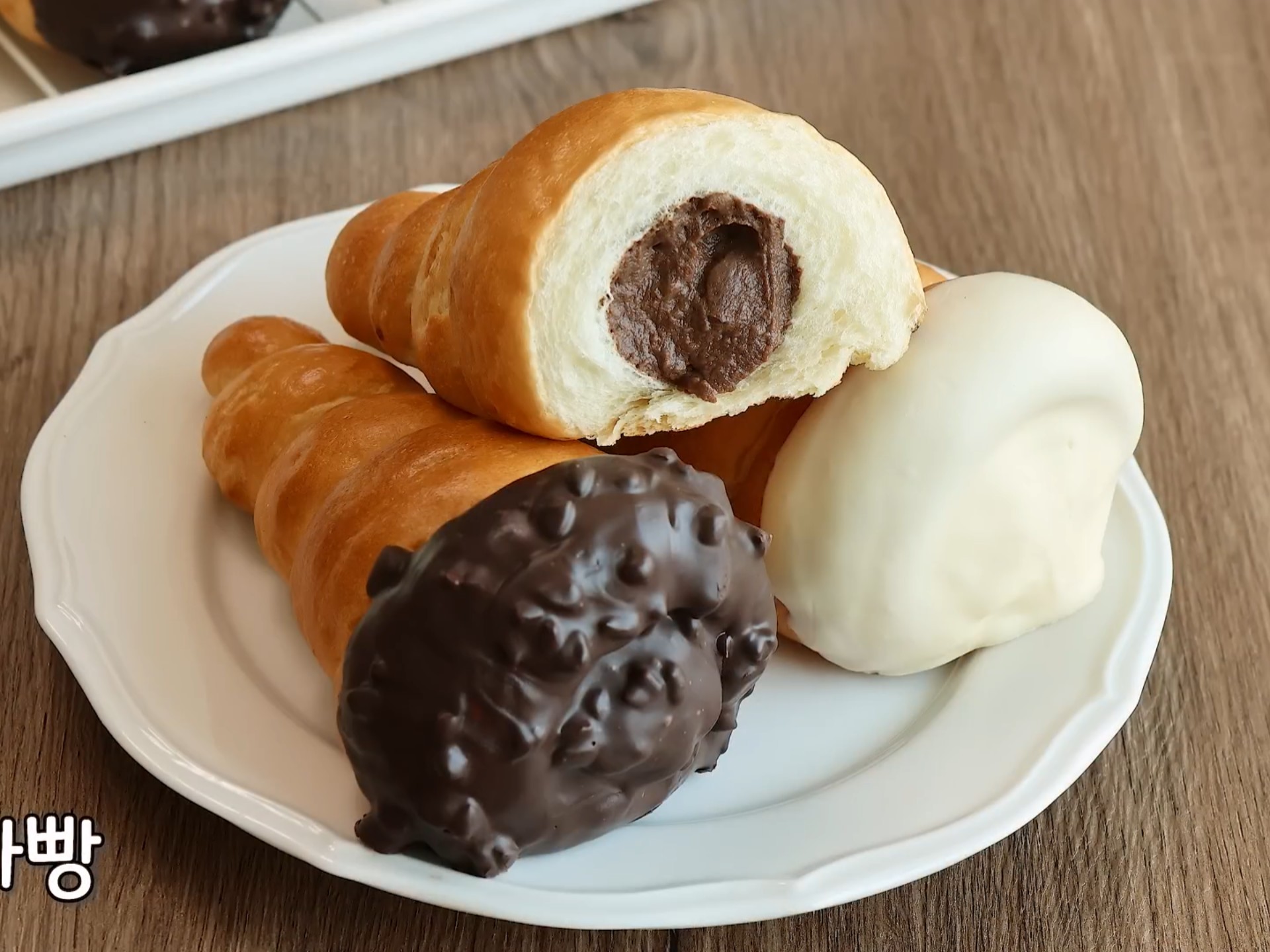 搬运|海螺面包 充满浓郁的巧克力奶油 cookingsounds