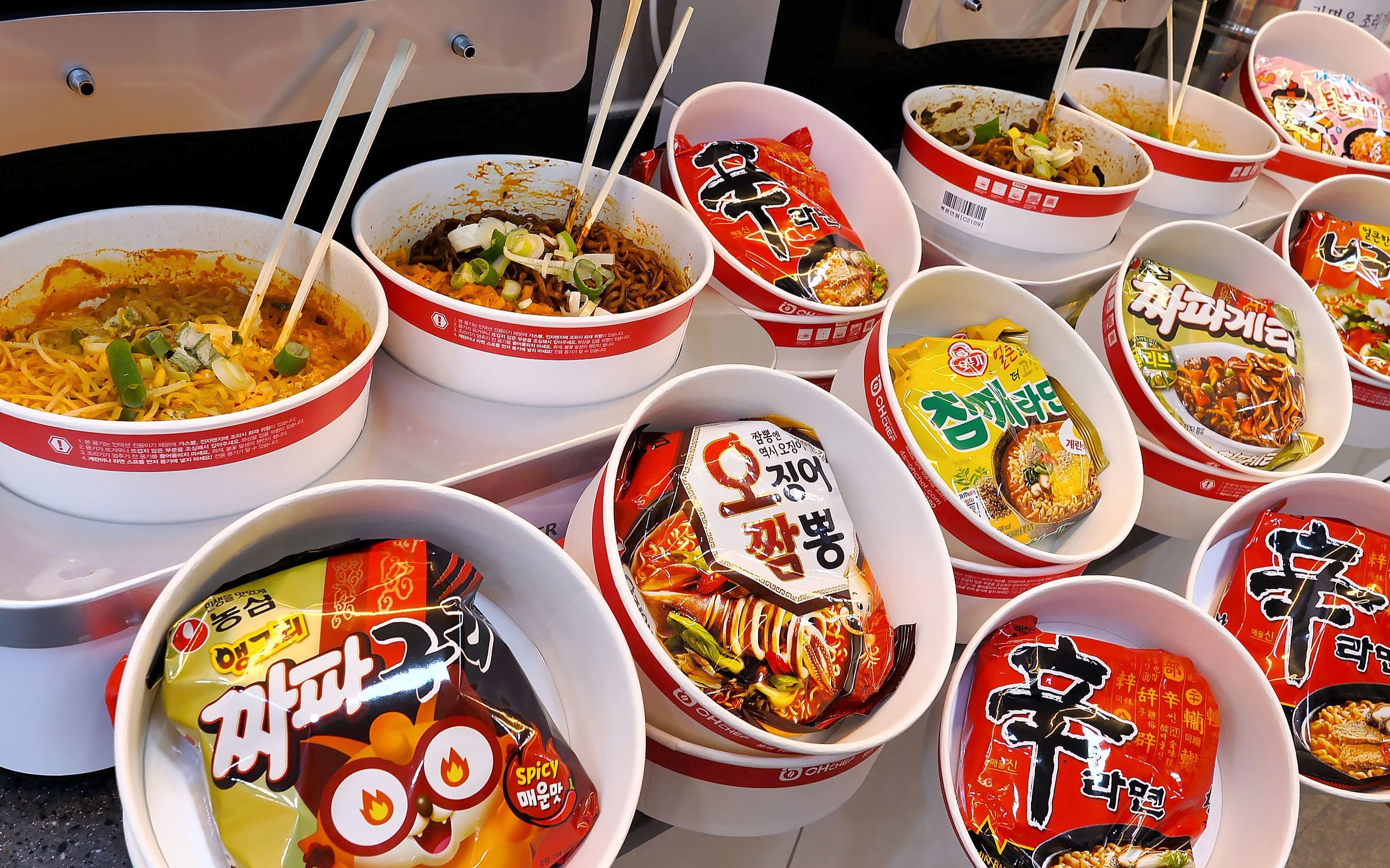 24小时自助泡面便利店,韩国对拉面真的是爱了!