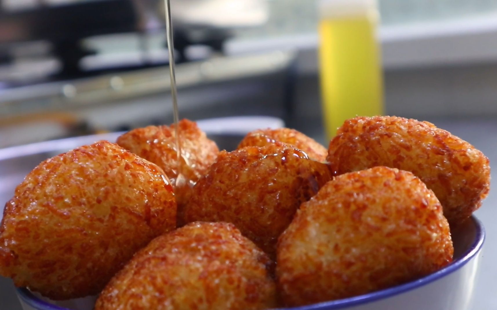 山西小吃江米丸子,外地人没听过,当地人当饭吃,真好吃