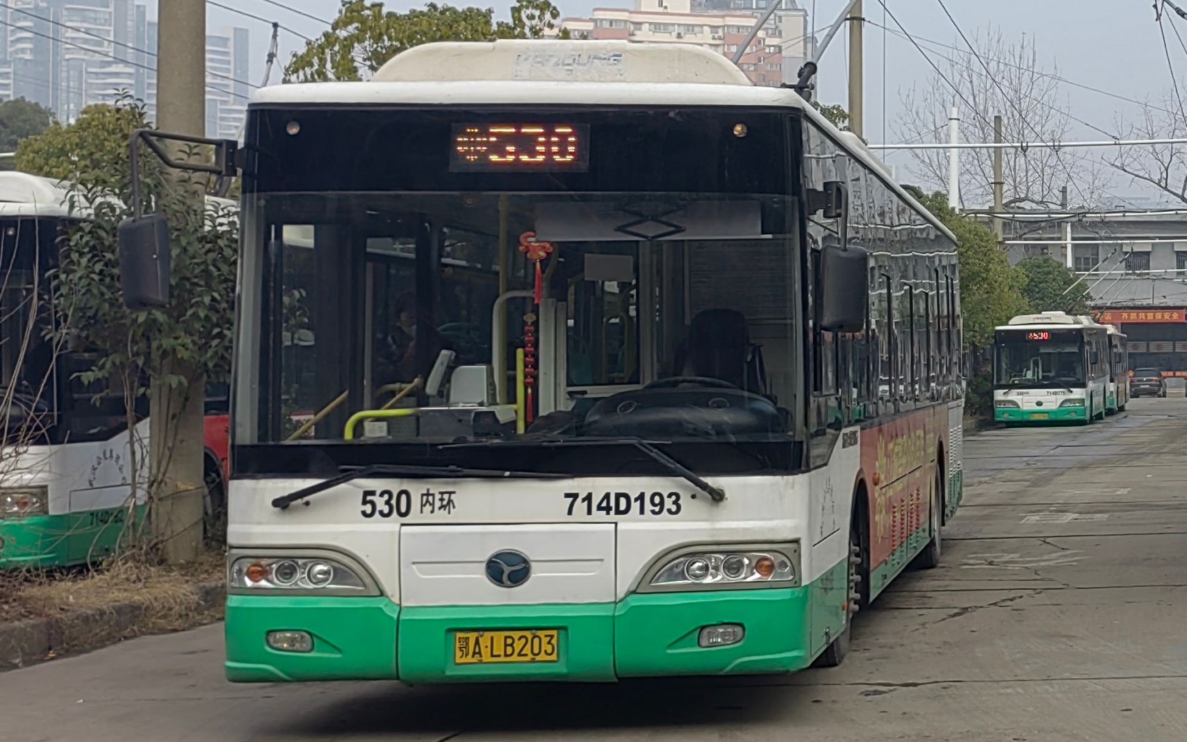 【武汉无轨电车原速13/14】530路内环(车家岭停车场环线)