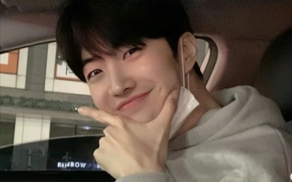 【姜勋】姜勋除了当众讲内裤的rm脑力男之外还有一面,怕生的网恋男