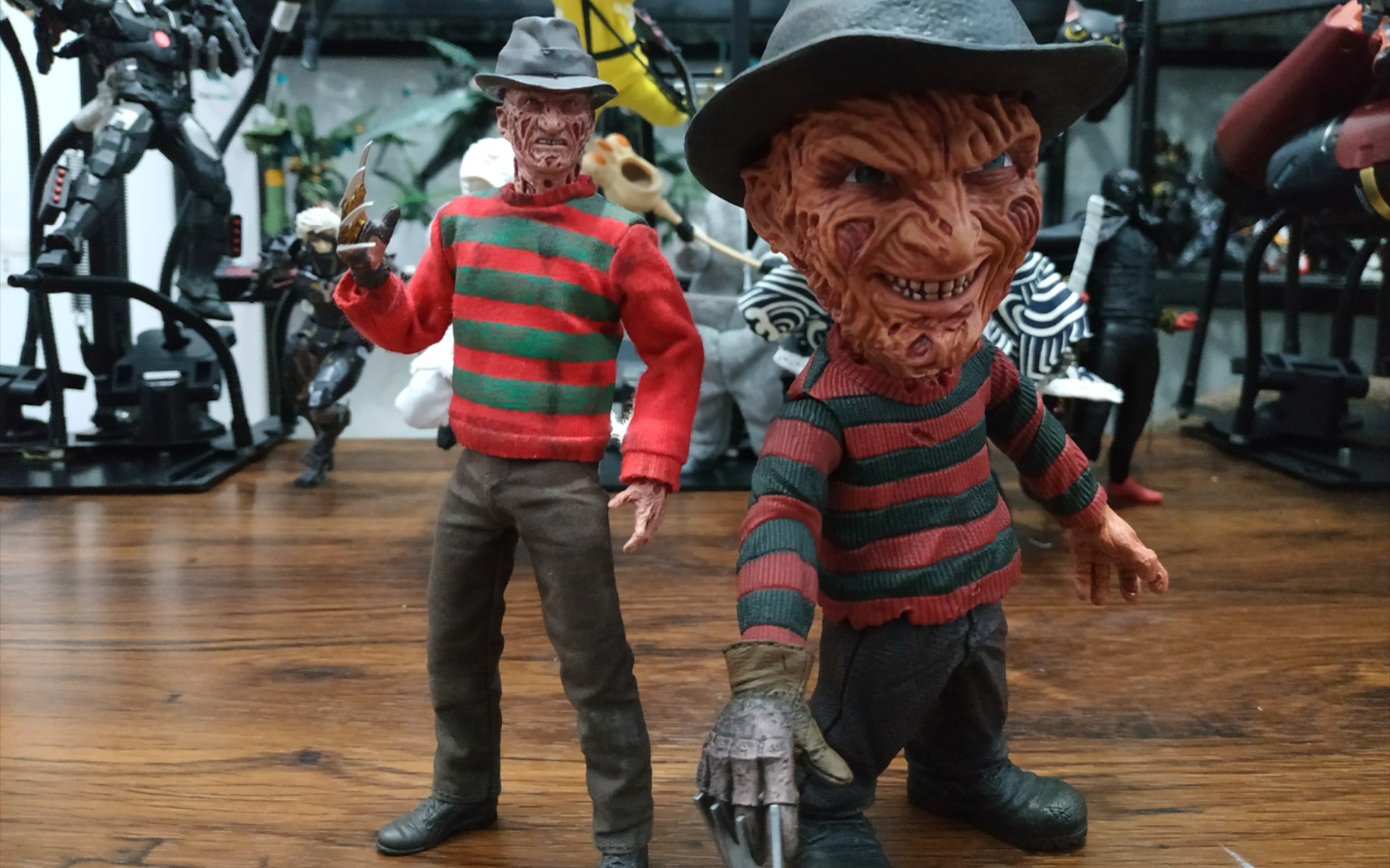 【瞎玩摆弄】【324期】mezco蚂蚁6寸大头弗莱迪_哔哩哔哩_bilibili