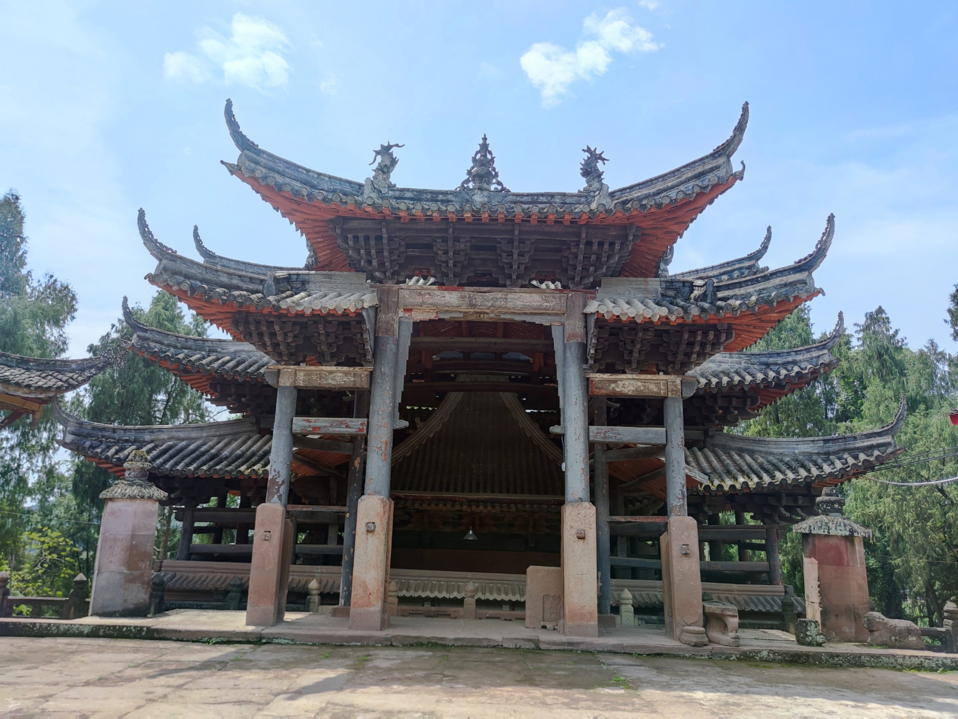 安岳木门寺,明代无极禅师肉身舍利塔,殿包亭,亭包塔,塔包棺