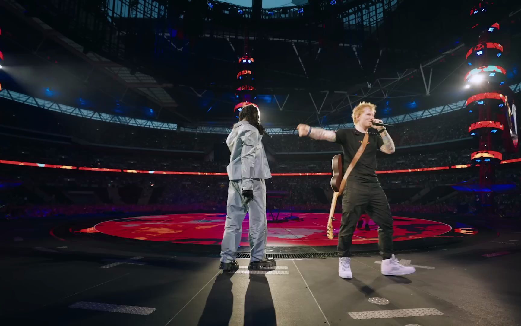 [图]Burna Boy & Ed Sheeran 最新现场精彩演绎《For My Hand》Live From Wembley 官方1080p高清