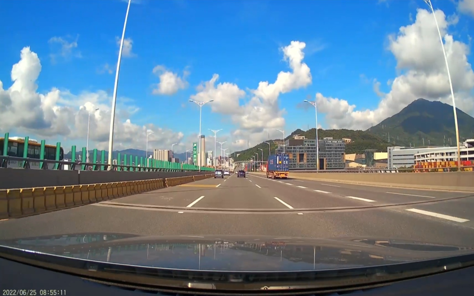 今日晨景-深圳盐田 惠深沿海高速风景