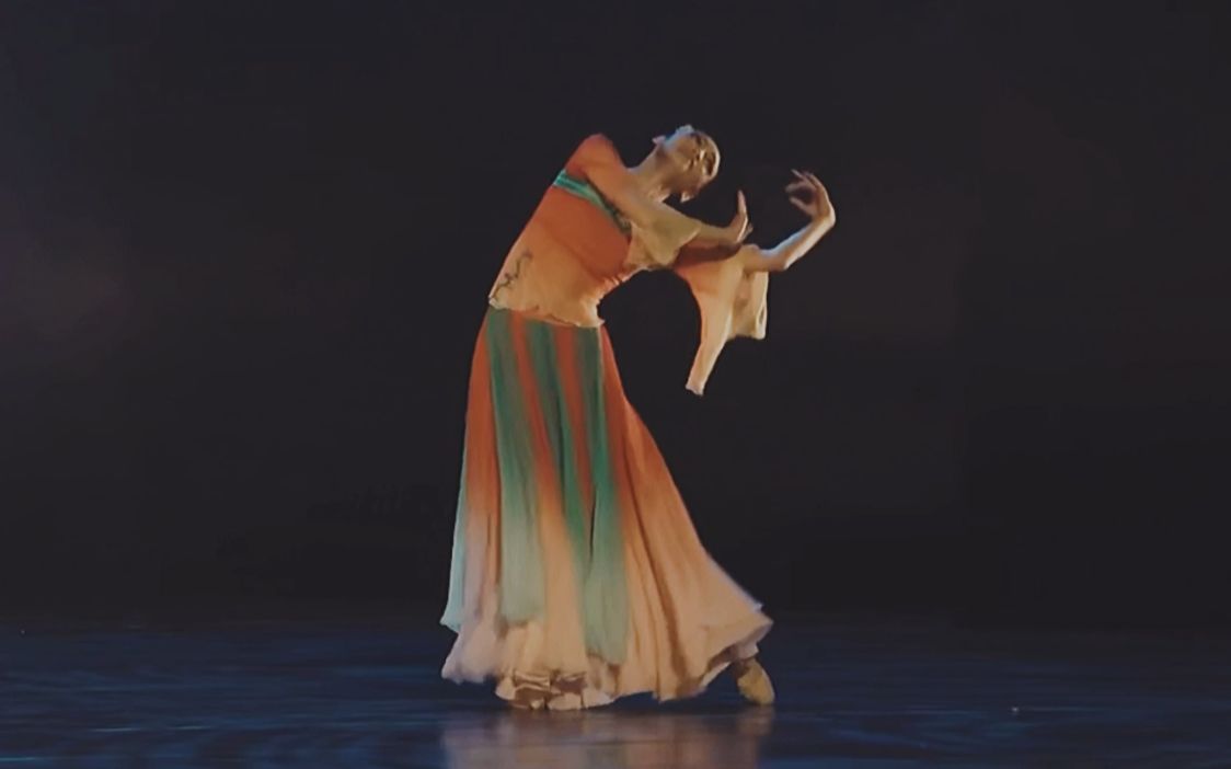 【艺考/神仙剧目/舞蹈】【石雪函x喜上梅梢】动作干净利落,飘逸得似乎