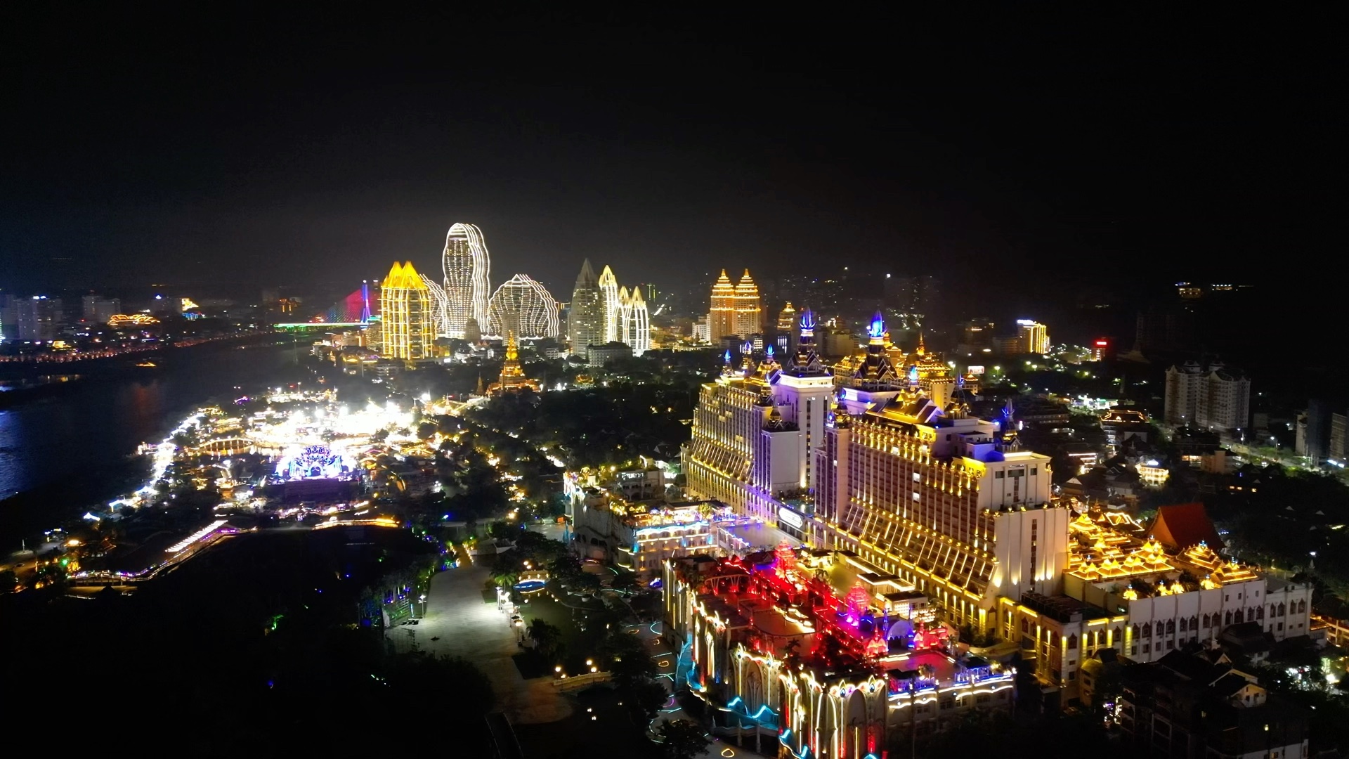 没想到西双版纳的夜景如此美丽,必须来个航拍看看