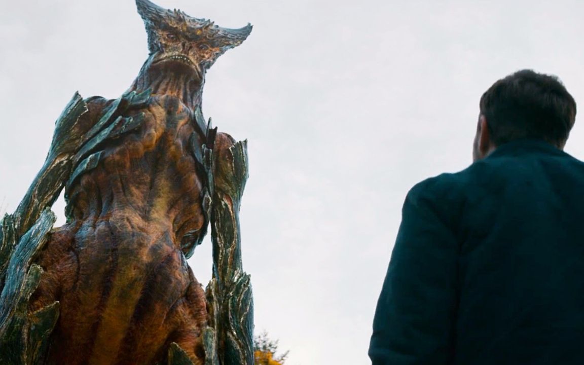 科幻电影克罗索巨兽巨型机器人攻击韩国一脚踩扁一栋大楼几下就踏平